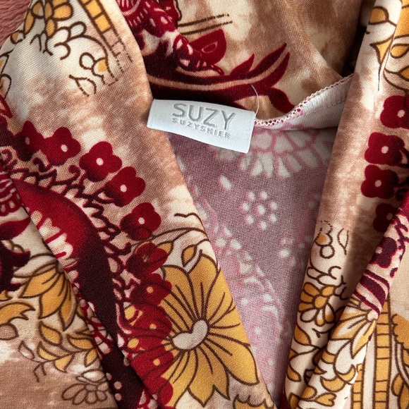 Cute Suzy top - Picture 2 of 2